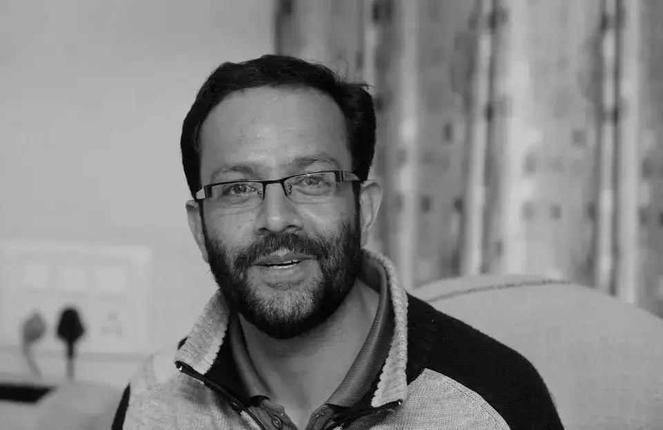 Izhar Wani Kashmiri Journalist in shades of grey